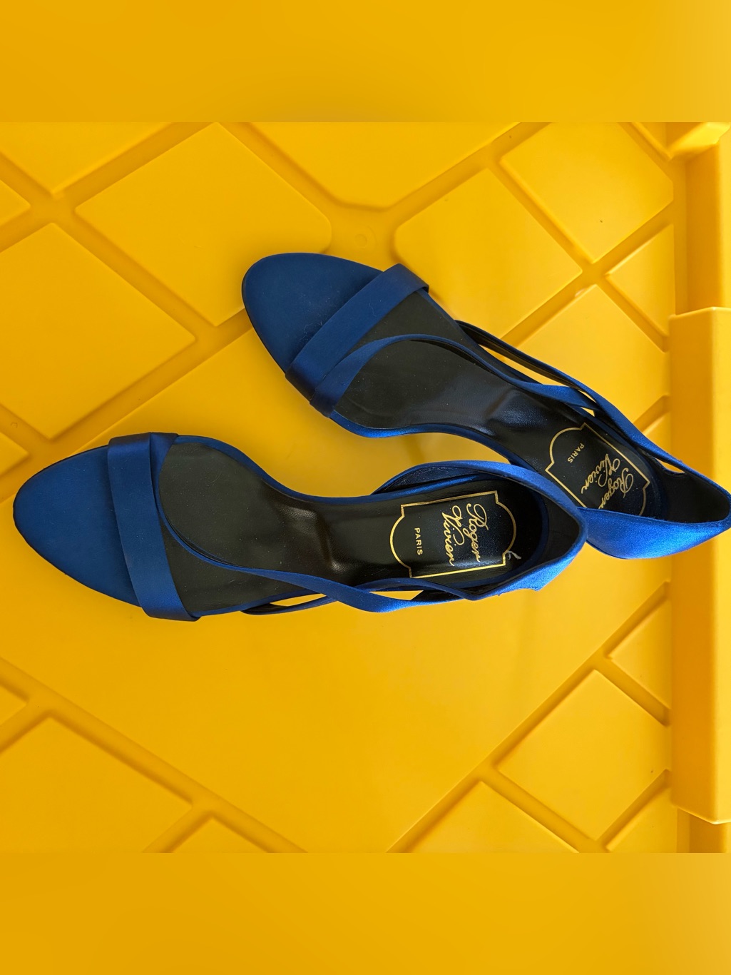 New Authentic Roger Vivier Blue Satin Evening Sandals Eu 36